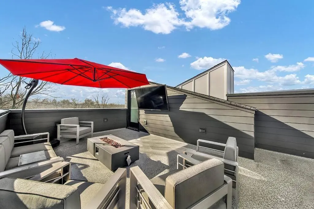Amazing Location! Rooftop Patio, Pool & Game Room! Σάρλοτ 0*,